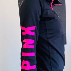 Black sleek Quarter zip up